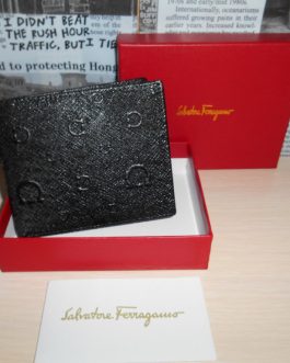 PORTOfel negru original pentru bărbați de Salvatore Ferragamo, piele, Italia