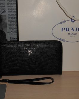 БОЛЬШОЙ УОЛЛЕТ Организатор Packable Prada Sachet, кожа