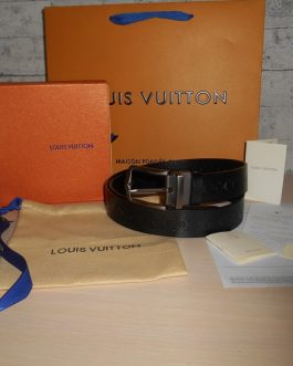 Louis Vuitton brand belt, natural leather, France