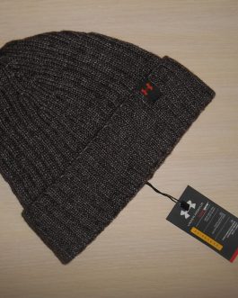 Under Armor Men's warm winter hat, Italy