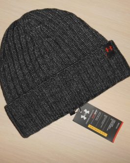 Under Armor Men's warm winter hat, Italy