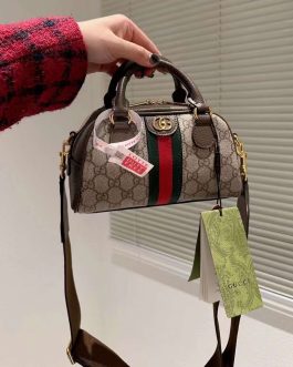 Elegant Gucci GG women's handbag