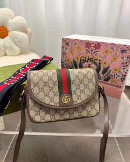 Elegant women's handbag from Gucci