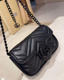 Elegant Gucci GG women's handbag