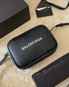 Elegant women's handbag from Balenciaga