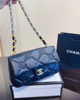 Chanel elegant women's handbag