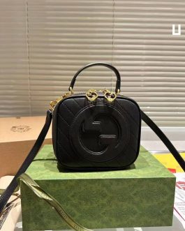 Elegant women's handbag from Gucci