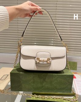 Elegant women's handbag from Gucci