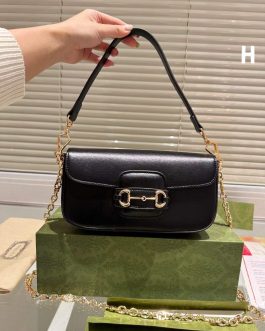 Elegant women's handbag from Gucci