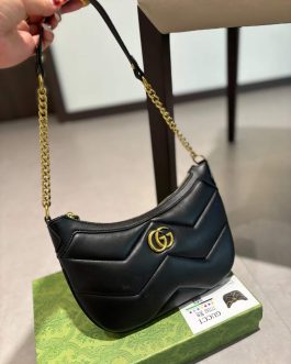 Elegant women's handbag from Gucci