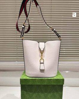 Elegant Gucci GG women's handbag