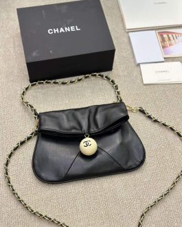 Chanel elegant women's handbag