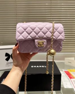 Chanel elegant women's handbag