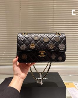 Chanel elegant women's handbag