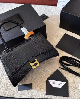 Elegant women's handbag from Balenciaga