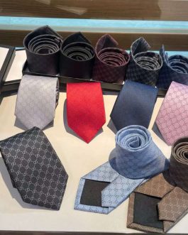 Gucci silk tie