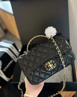 Chanel elegant women's handbag