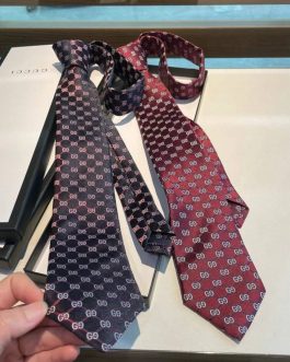 Gucci silk tie