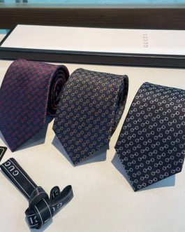 Gucci silk tie