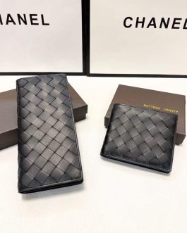 Bottega Veneta men's wallet, skin