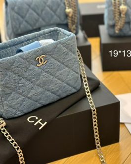 Chanel handbag women's bag