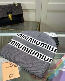 MIU MIU women's warm hat