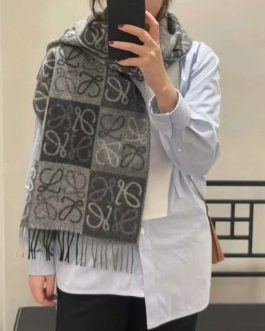 Loewe men's and women's scarf