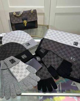 Louis Vuitton set, scarf, hat, gloves