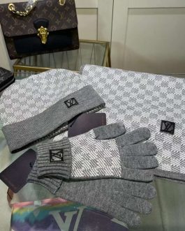 Louis Vuitton set, scarf, hat, gloves