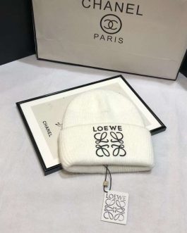 Loewe женская теплая шапка