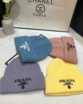 Prada damska ciepła czapka