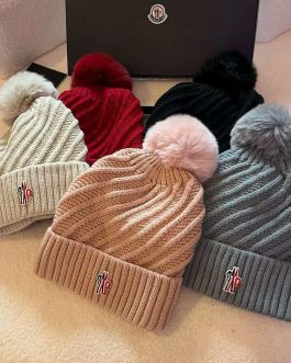 Moncler women's hat