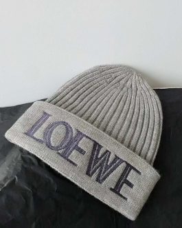 Женская шляпа Loewe