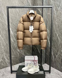 Kurtka puchowa zimowa Moncler