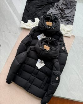 Kurtka puchowa zimowa Moncler