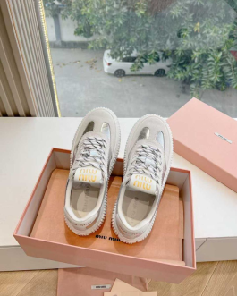 MIU MIU Sneakers, sneakers, trainers, shoes, Score