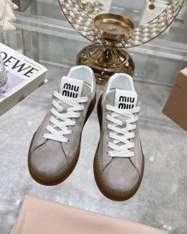 MIU MIU Sneakersy, trampki, tenisówki, buty, skora