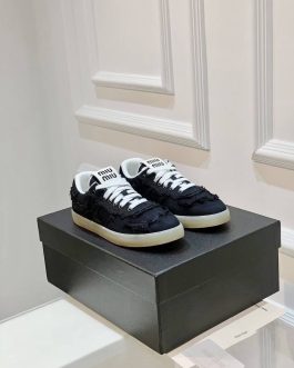 Miu miu Sneakersy, trampki, tenisówki, buty, skora