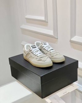 Miu miu Sneakersy, trampki, tenisówki, buty, skora