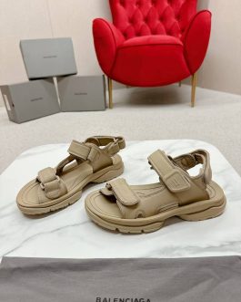 Balenciaga shoes, sandals flip -flops, score