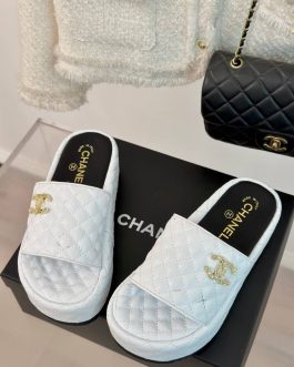 Chanel Buty, Sandale flip -flops, Scor