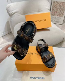 Louis Vuitton Buty, sandals flip -flops, score