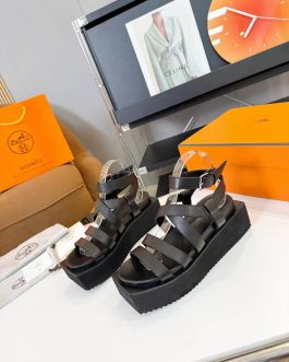 Hermes Buty, Sandale flip -flops, Scor