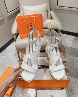 Hermes Buty, Sandale flip -flops, Scor