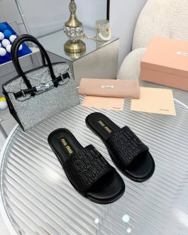 Miu Miu Shoes, Сандалии флэнк -блоки, счет