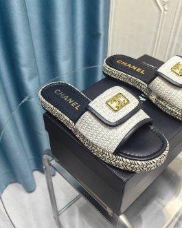 Chanel Buty, sandaly klapki, skora