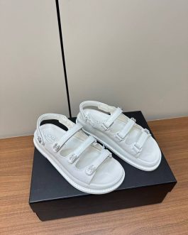 Chanel Buty, sandaly klapki, skora