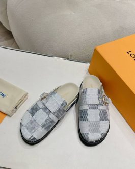 Louis Vuitton Buty, sandaly klapki, skora