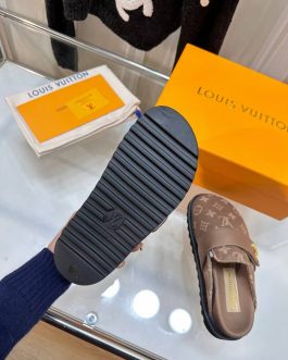 Louis Vuitton Buty, sandály převracejí, skóre