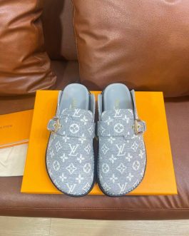 Louis Vuitton Buty, sandaly klapki, skora